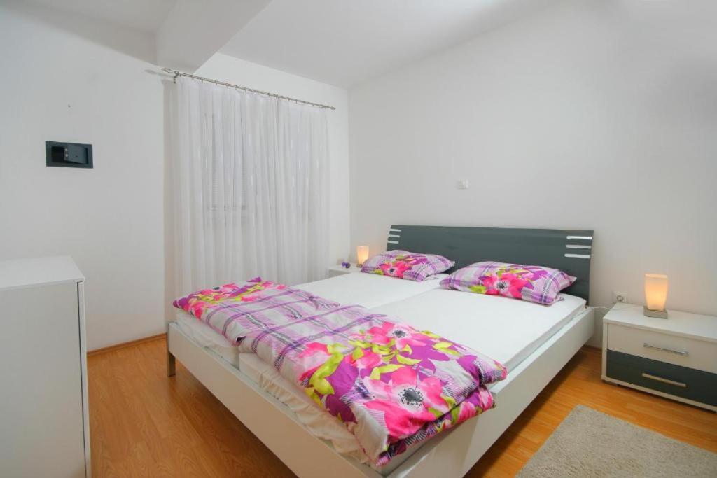 Apartmani Mane Τρογκίρ Εξωτερικό φωτογραφία