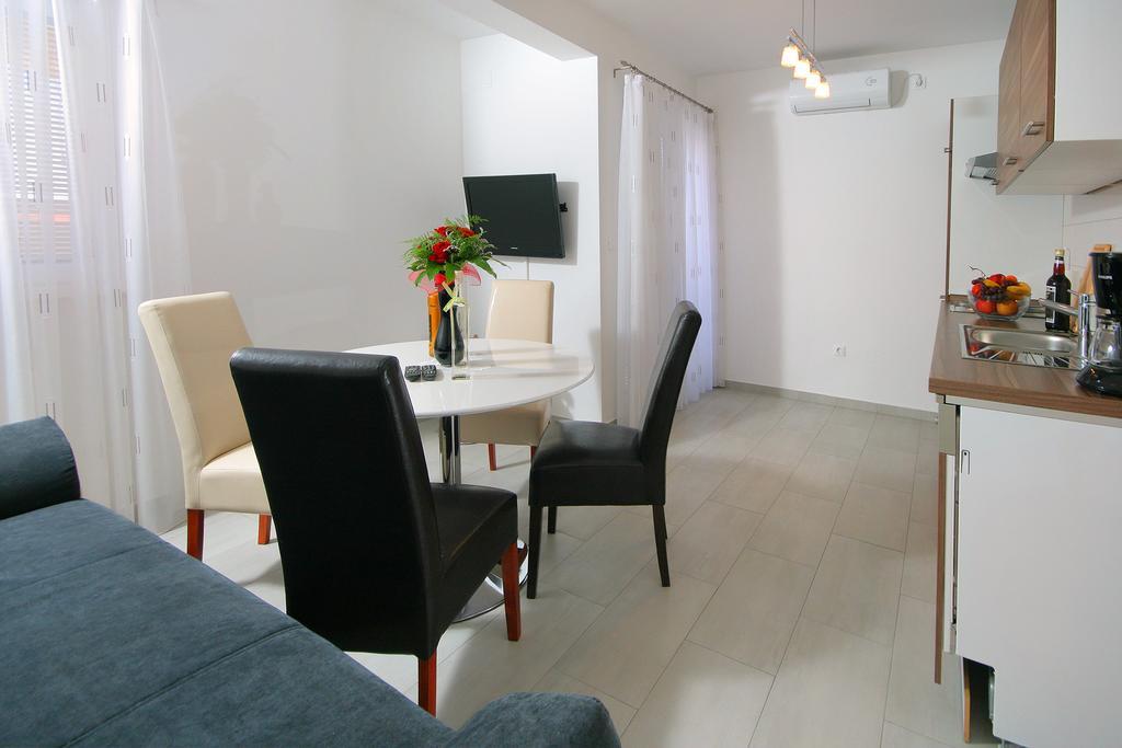 Apartmani Mane Τρογκίρ Εξωτερικό φωτογραφία