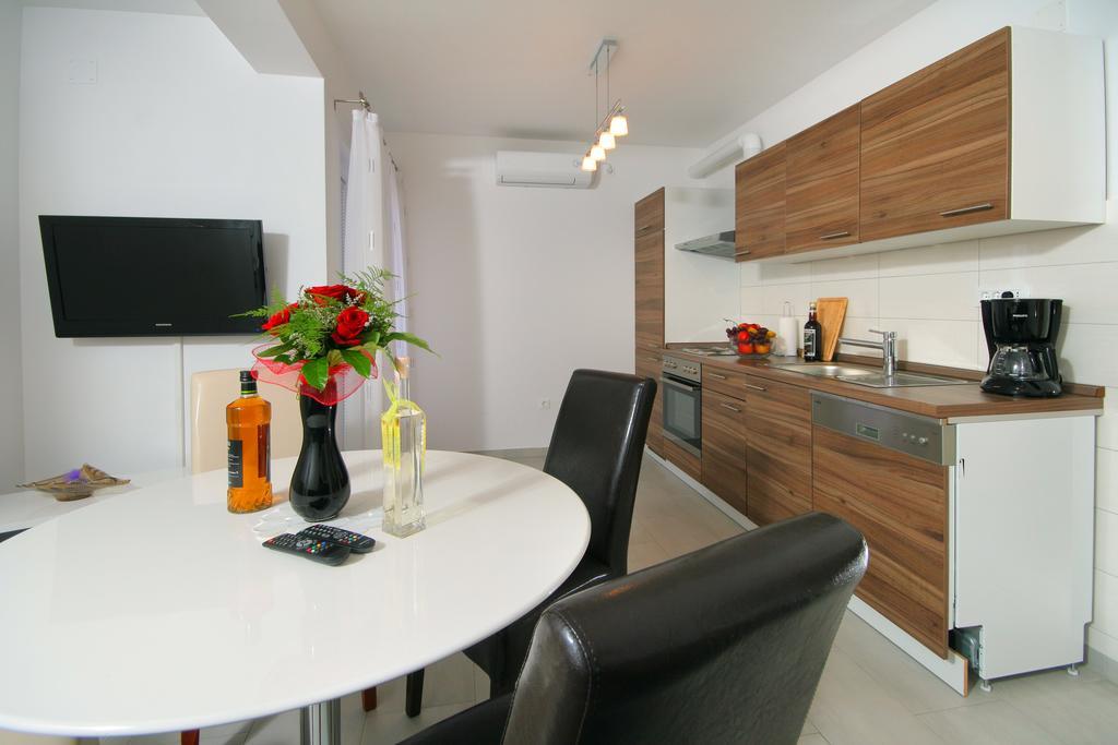 Apartmani Mane Τρογκίρ Εξωτερικό φωτογραφία